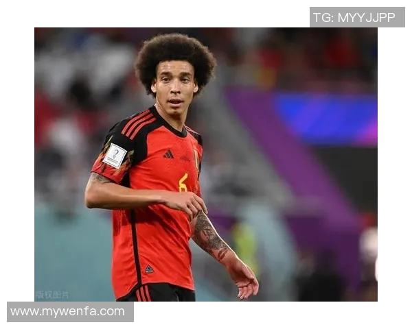 足球八号球星：传承经典与创新之路，探索中场大师的无限潜力